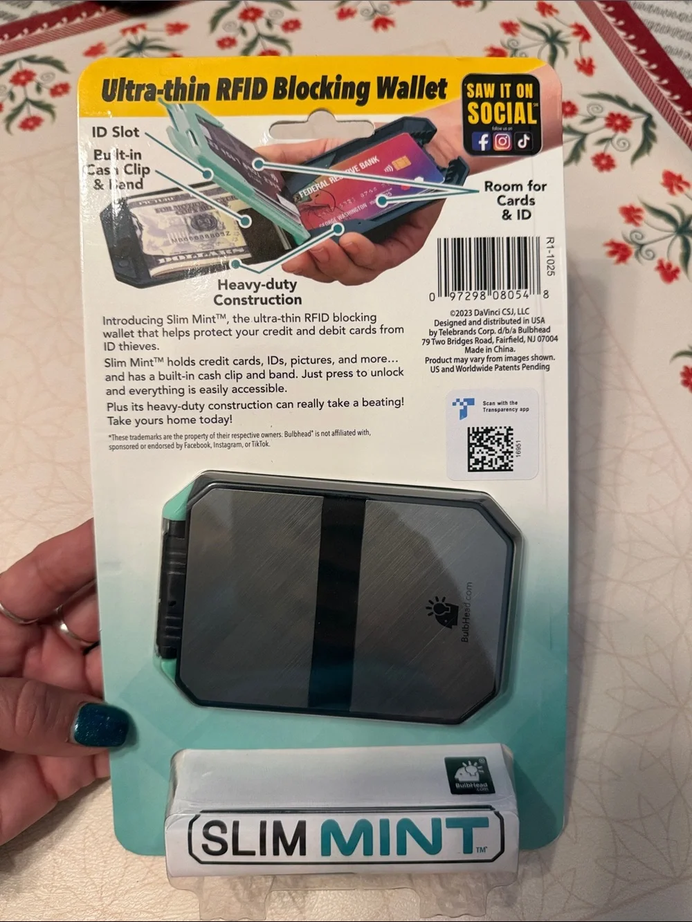 As Seen On TV Slim Mint RFID Wallet in Silver and Black
